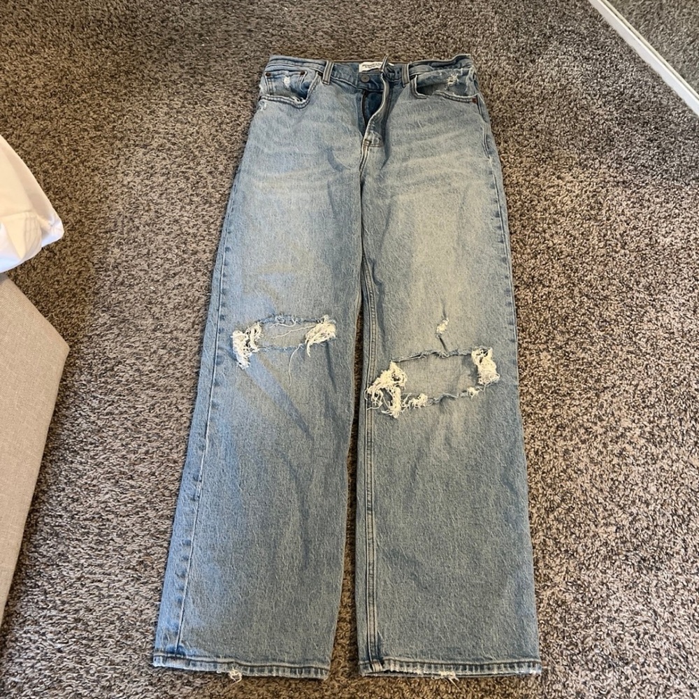 Abercrombie 90s relaxed Jean size 28 short
